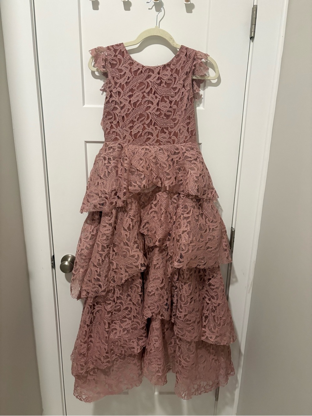 Girls Rose Lace Tiered Formal Dress with Flutter Sleeves